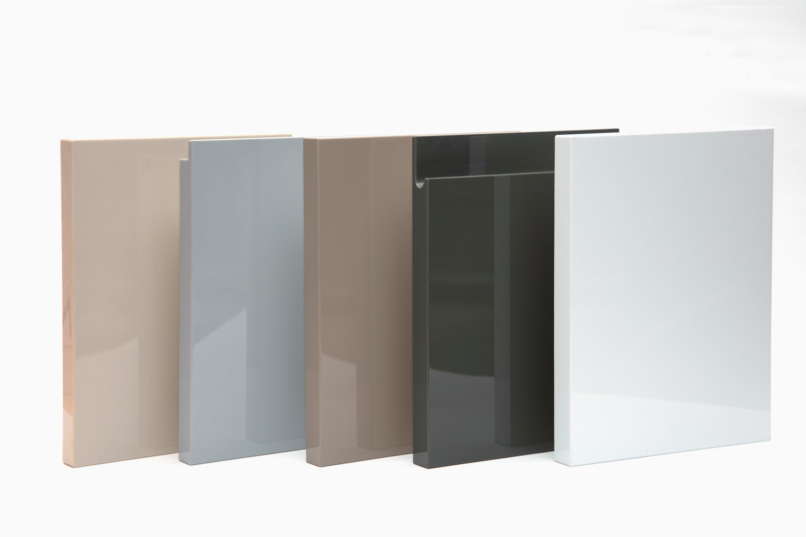 Bạn đã chọn đúng mã màu Acrylic chưa? Tìm hiểu ngay 3 bước đơn giản để không nhầm lẫn
