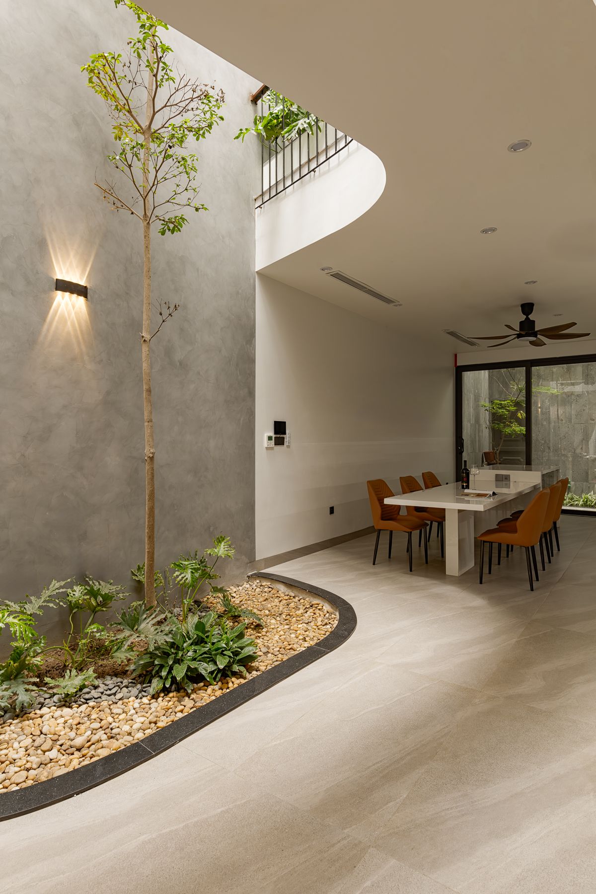 TOP 10 MẪU CÂY TRỒNG TRONG NHÀ ĐƯỢC ƯA CHUỘNG NHẤT HIỆN NAY AN NGỌC ĐIỀN GIÁ TRỊ CỦA AN CƯ Hotline: 0901 38 82 82 – 0931 38 18 28 Văn phòng tại TP.HCM: C-10 Tầng 014 Block C, Khu cao ốc văn phòng và Căn hộ Luxcity, 528 Huỳnh Tấn Phát, Phường Tân Thuận, Thành phố Hồ Chí Minh. Văn phòng tại Khánh Hoà: Số 40, Đường Lê Anh Xuân, Phường Phan Rang, Tỉnh Khánh Hoà.Xưởng sản xuất: Đường Phan Đăng Lưu, Khu Phố 2, Phường Bảo An, Tỉnh Khánh Hoà. Văn phòng tại Ninh Sơn: 390 Đường Lê Duẩn, Xã Ninh Sơn, Tỉnh Khánh Hoà. Xưởng sản xuất: Đường Phan Đăng Lưu, Khu Phố 2, Phường Bảo An, Tỉnh Khánh Hoà. Email: info@anngocdien.com Website: www.anngocdien.com