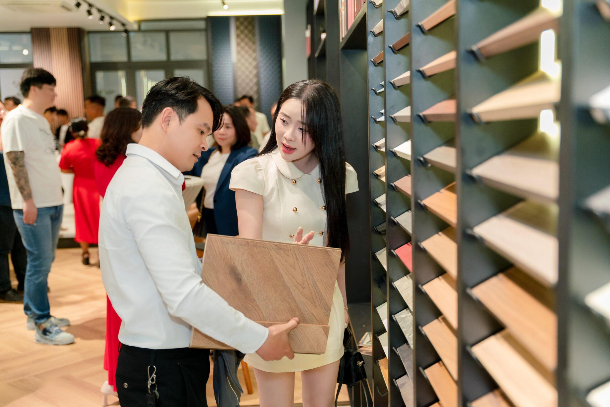 SHOWROOM VẬT LIỆU NỘI THẤT PHAN RANG - CHẠM ĐỂ CẢM NHẬN SỰ KHÁC BIỆT