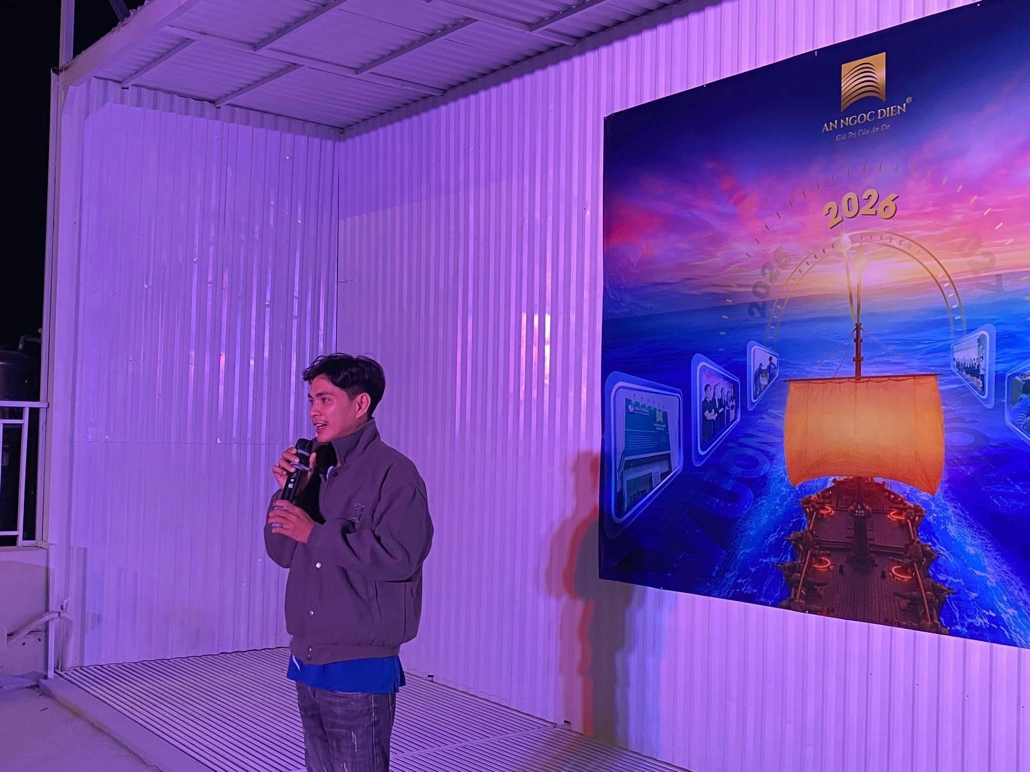 buổi họp mặt cuối năm 2025