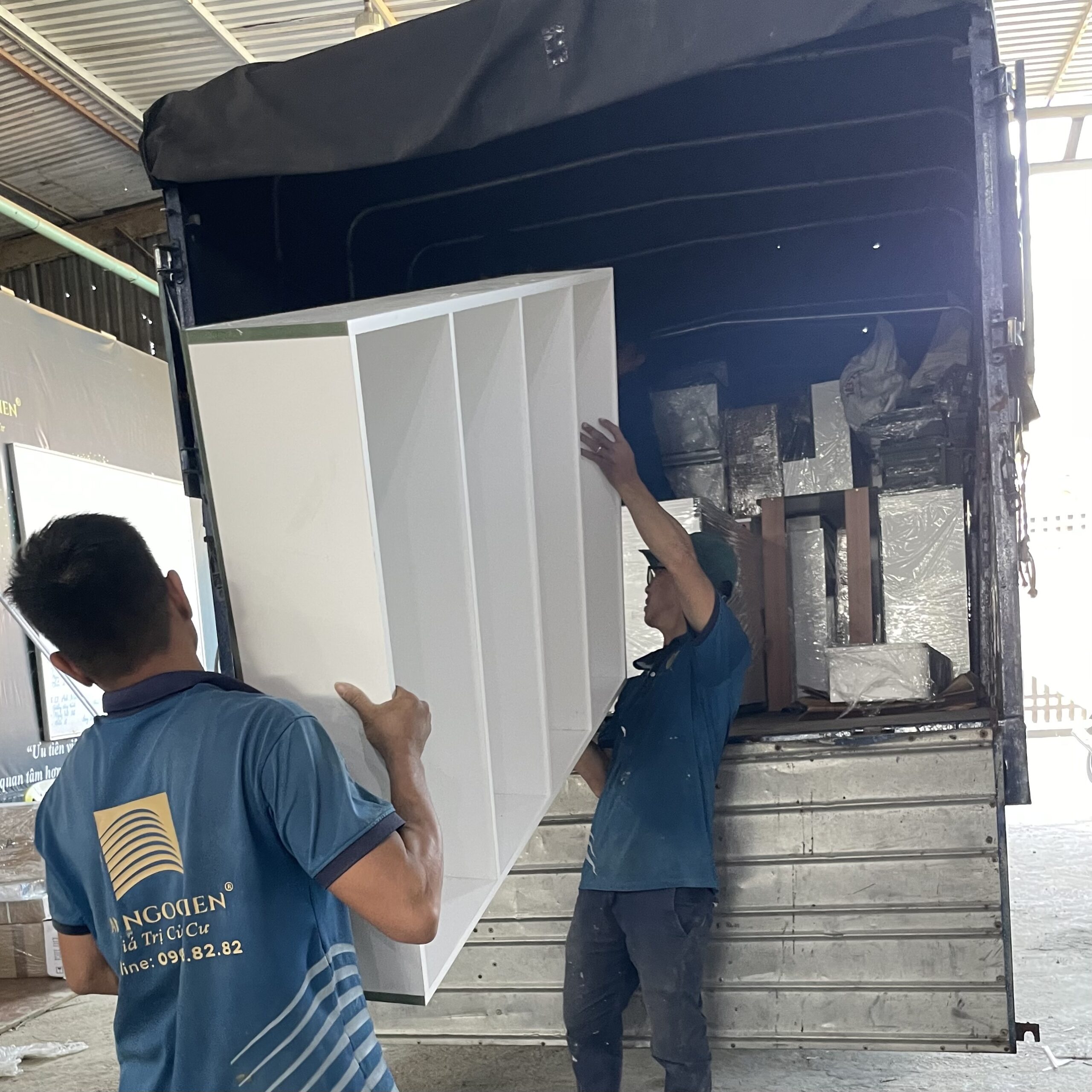 Vận chuyển nội thất Khánh Hòa 