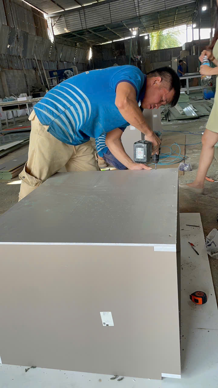 Thi công nội thất Khánh Hòa tại xưởng